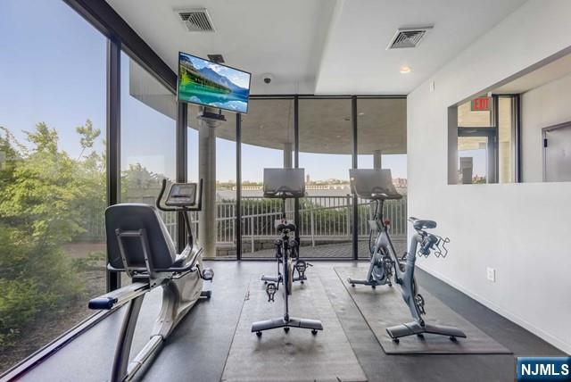 1055 River Road, Unit 814 Edgewater, NJ 07020 - Photo 28 of 34