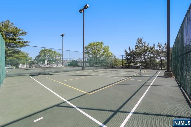 1055 River Road, Unit 814 Edgewater, NJ 07020 - Photo 29 of 34