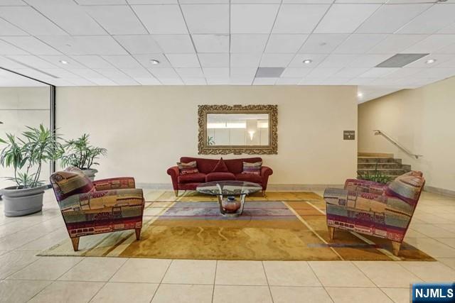 1055 River Road, Unit 814 Edgewater, NJ 07020 - Photo 5 of 34