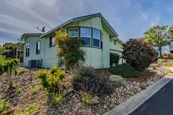 $195,000 | 20 Rollingwood Drive, Unit 215, Jackson, CA 95642