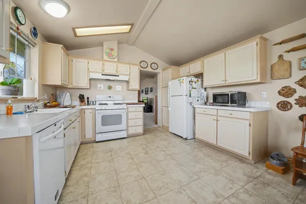 $195,000 | 20 Rollingwood Drive, Unit 215, Jackson, CA 95642