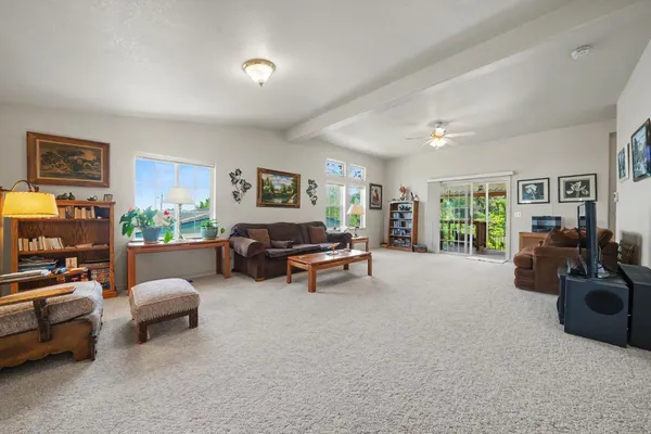 $195,000 | 20 Rollingwood Drive, Unit 215, Jackson, CA 95642