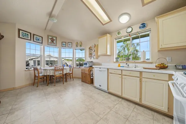 $195,000 | 20 Rollingwood Drive, Unit 215, Jackson, CA 95642