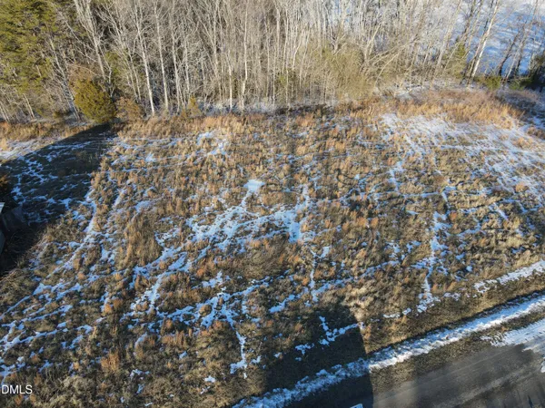 a view of pathway with yard
