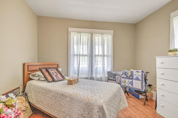 $389,900 | 200-202 Main Street West, Mount Carmel, TN 37645