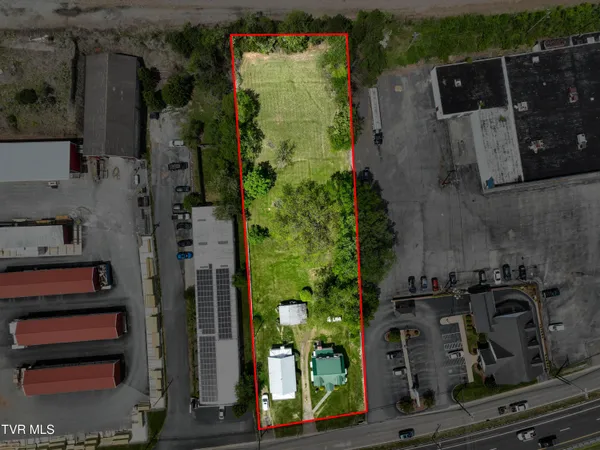 $389,900 | 200-202 Main Street West, Mount Carmel, TN 37645