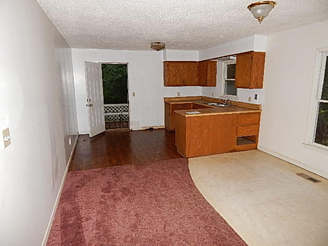 140 Adcock Hollow Road Coalfield, TN 37748 - Photo 7 of 11 Kitchen