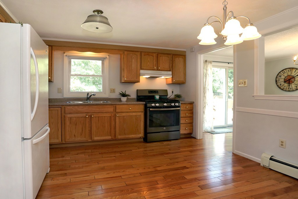 43 Donegal Road Peabody, MA 01960 - Photo 11 of 22 Gallery Image 11