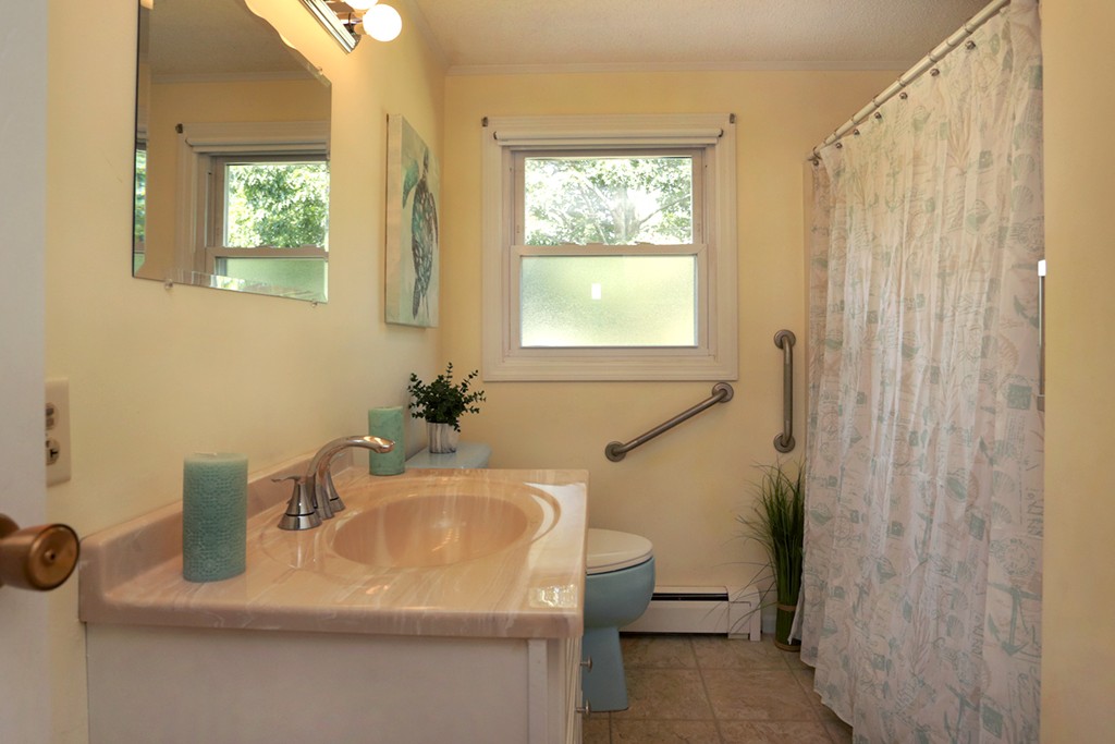 43 Donegal Road Peabody, MA 01960 - Photo 18 of 22 Gallery Image 18