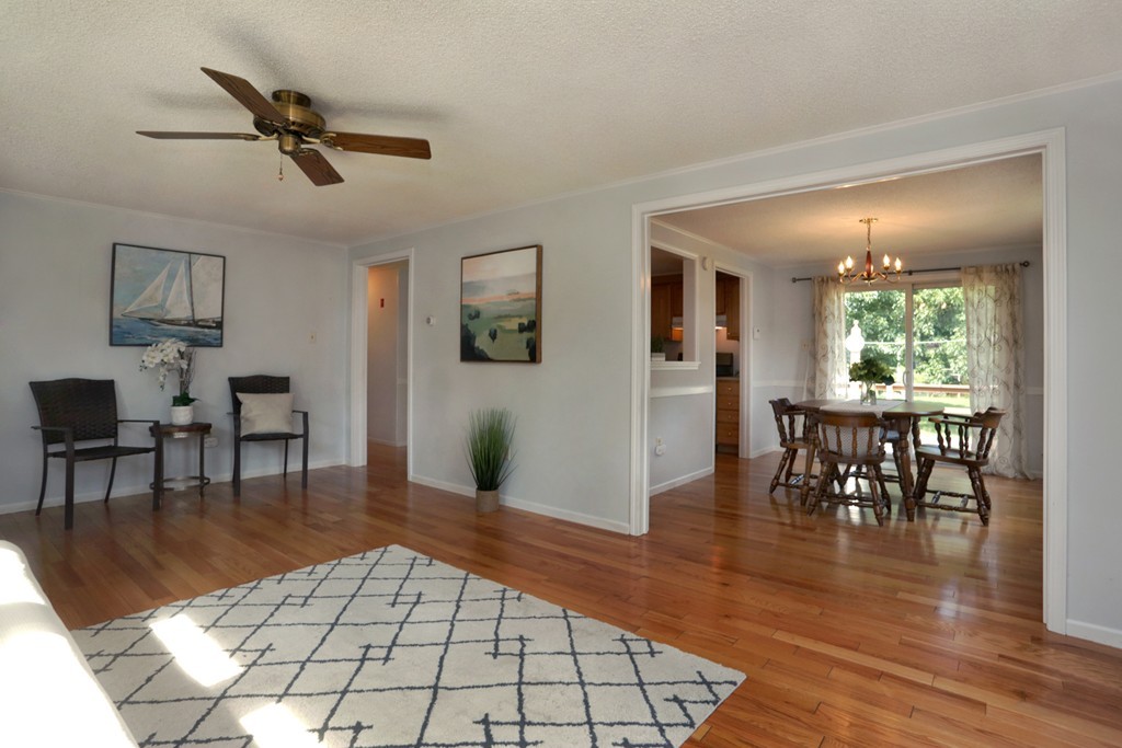 43 Donegal Road Peabody, MA 01960 - Photo 5 of 22 Gallery Image 5