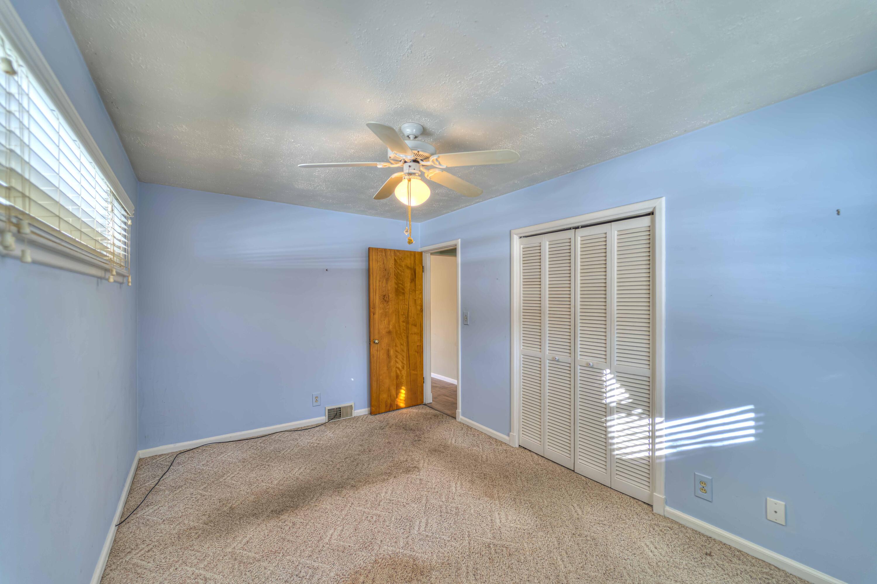 1031 South Durand Street Jackson, MI 49203 - Photo 14 of 22 1031 S Durand 21