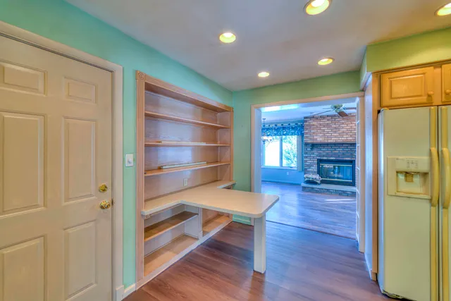 $179,900 | 1031 South Durand Street, Jackson, MI 49203