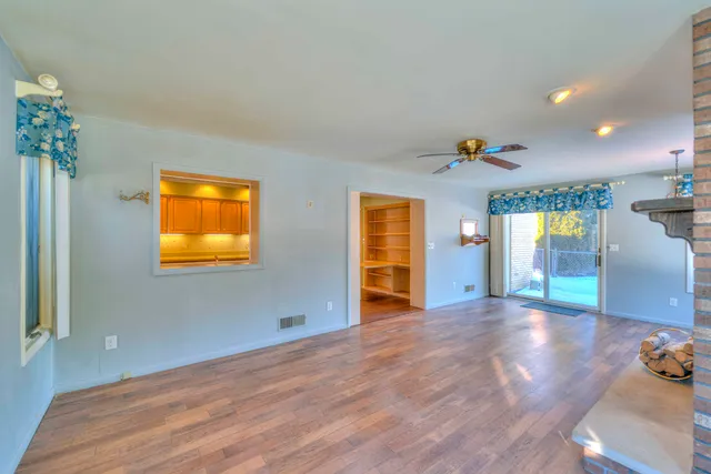 $179,900 | 1031 South Durand Street, Jackson, MI 49203