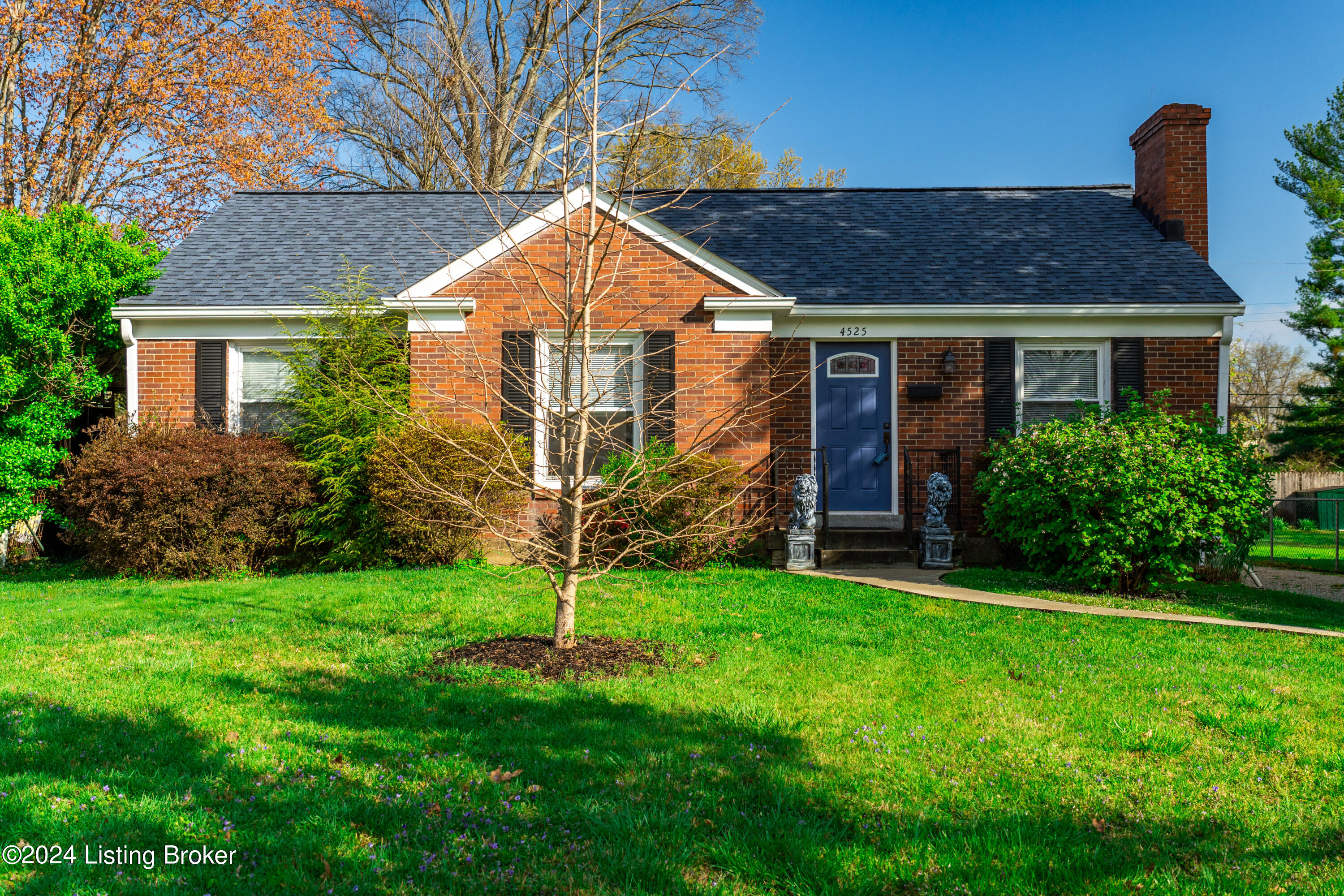 4525 Fox Run Road Louisville, KY 40207 - Photo 1 of 38 4525-Fox-Run-Rd_001
