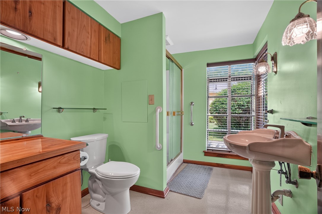 13721 Spring Street Burton, OH 44021 - Photo 30 of 47