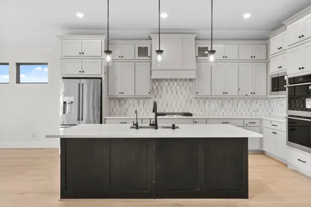 $534,990 | 648 Cross Timbers Trace, Hempstead, TX 77445