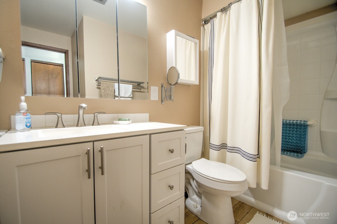 4703 Fairview Road Southwest, Unit 6 Olympia, WA 98512 - Photo 16 of 33