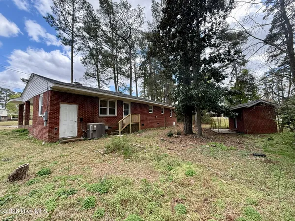 $165,000 | 1004 Hyland Avenue, Williamston, NC 27892