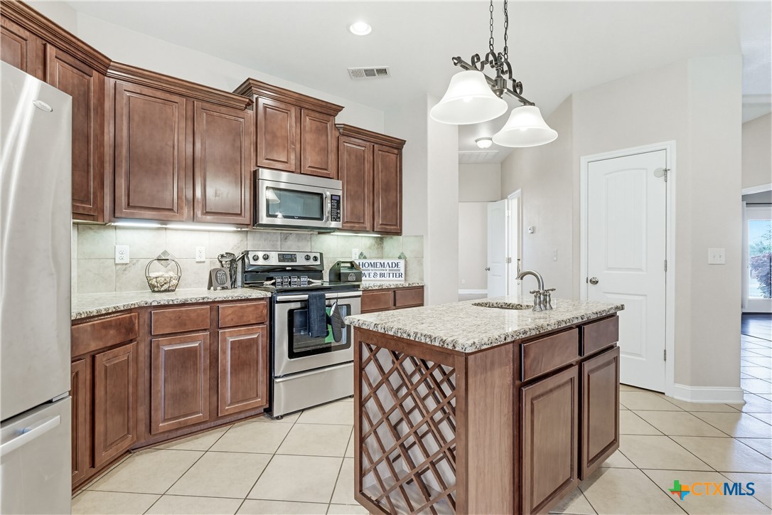 8001 Ridgeway Court Nolanville, TX 76559 - Photo 10 of 48