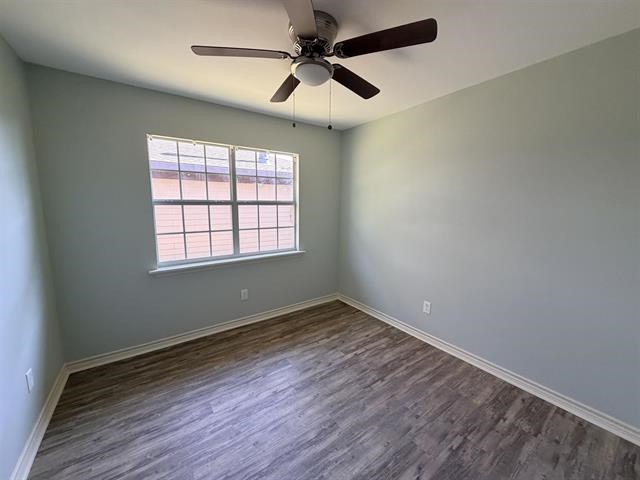 2649 Azalea Avenue Groves, TX 77619 - Photo 20 of 33