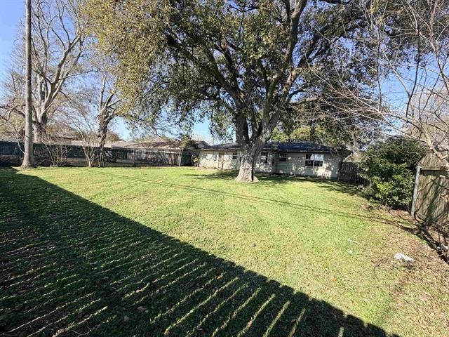 2649 Azalea Avenue Groves, TX 77619 - Photo 32 of 33
