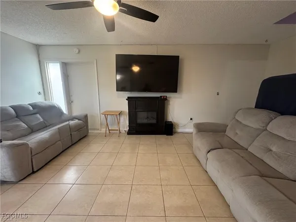 $1,475 | 3375 New South Province Boulevard, Unit 3, Fort Myers, FL 33907