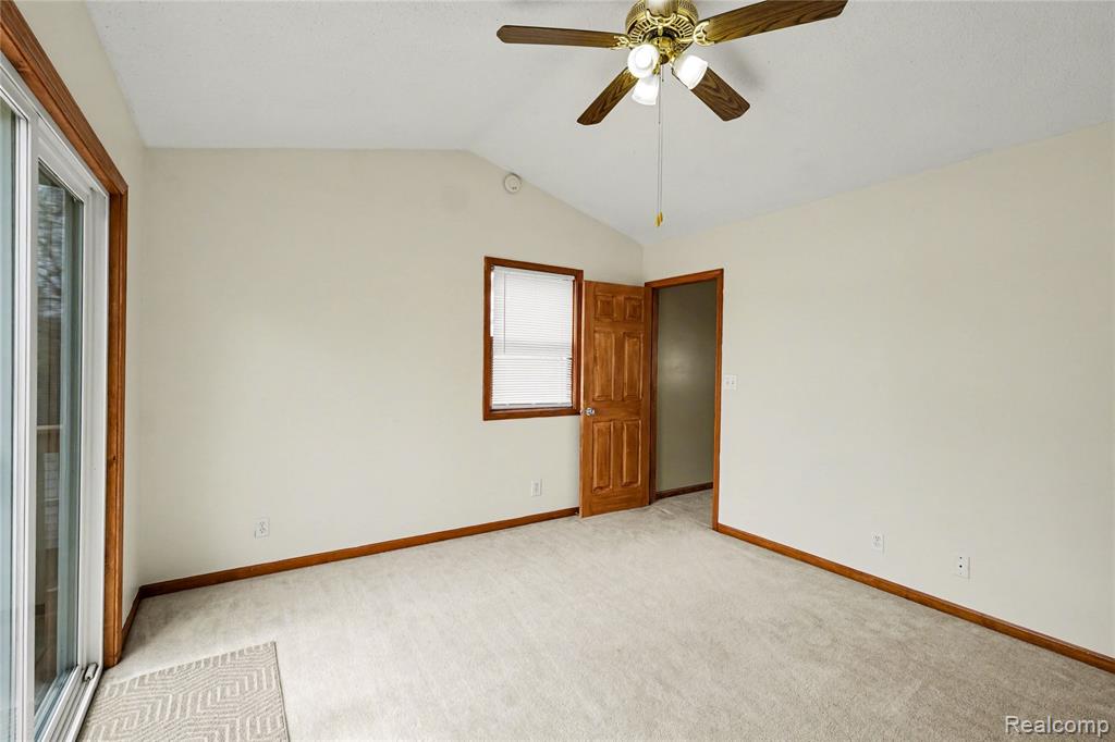 6522 Bennett Lake Road Fenton, MI 48430 - Photo 12 of 28