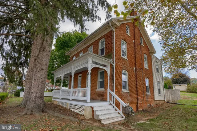 $274,900 | 79 South Franklin Street, Dallastown, PA 17313