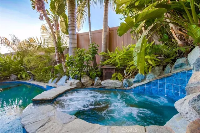 a view of a garden with plants