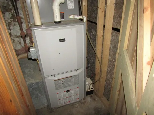 $84,900 | 761 Highway 18, Burgettstown, PA 15021