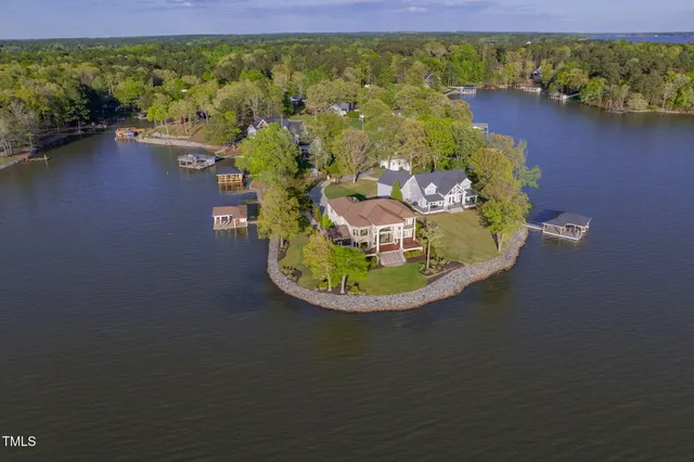 $2,499,000 | 250 Riverside Drive, Henrico, NC 27842