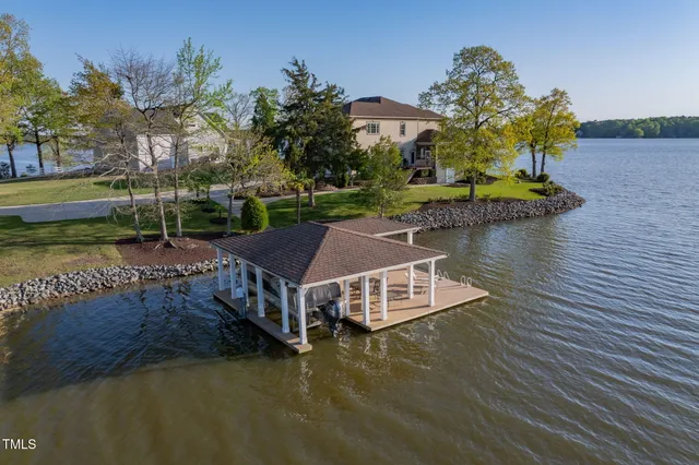 $2,499,000 | 250 Riverside Drive, Henrico, NC 27842