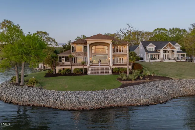 $2,499,000 | 250 Riverside Drive, Henrico, NC 27842