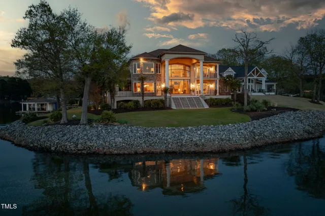 $2,499,000 | 250 Riverside Drive, Henrico, NC 27842