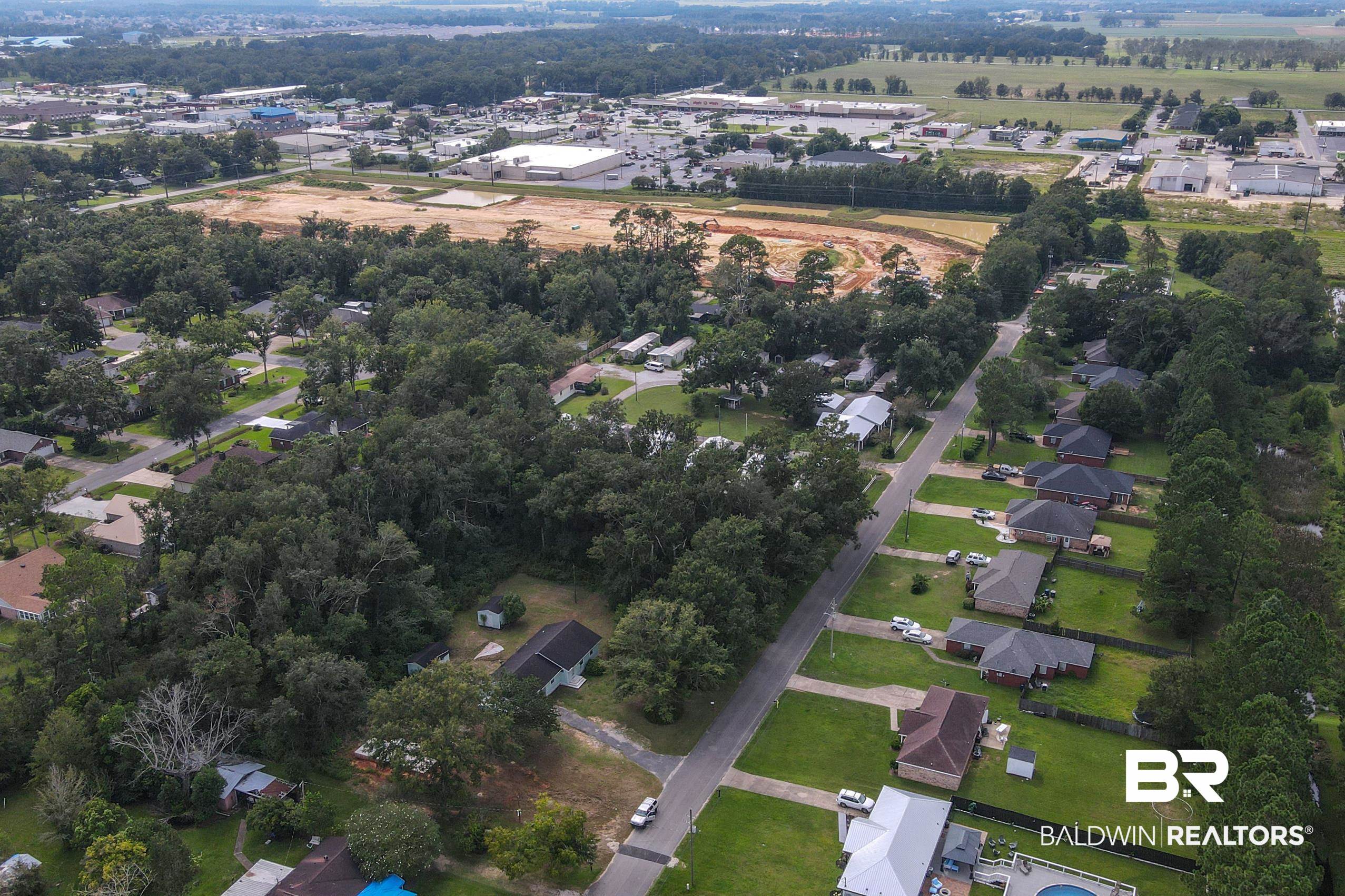504 Hamilton Boulevard Foley, AL 36535 - Photo 8 of 11