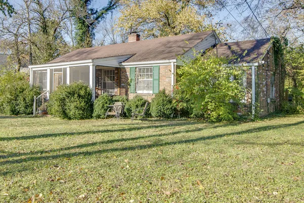 $2,495 | 1930 Castleman Drive, Nashville, TN 37215