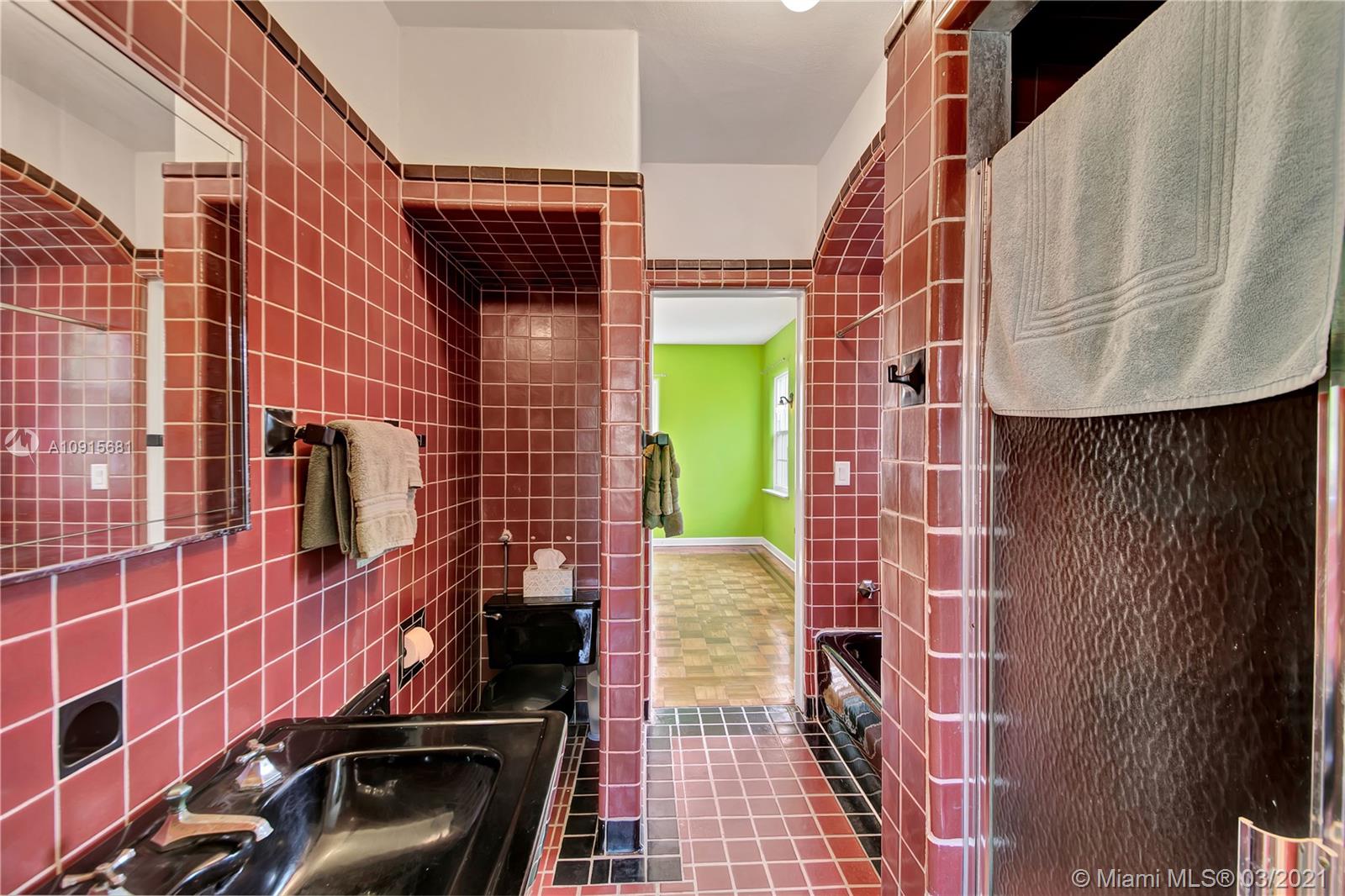 5455 Alton Road Miami Beach, FL 33140 - Photo 24 of 34