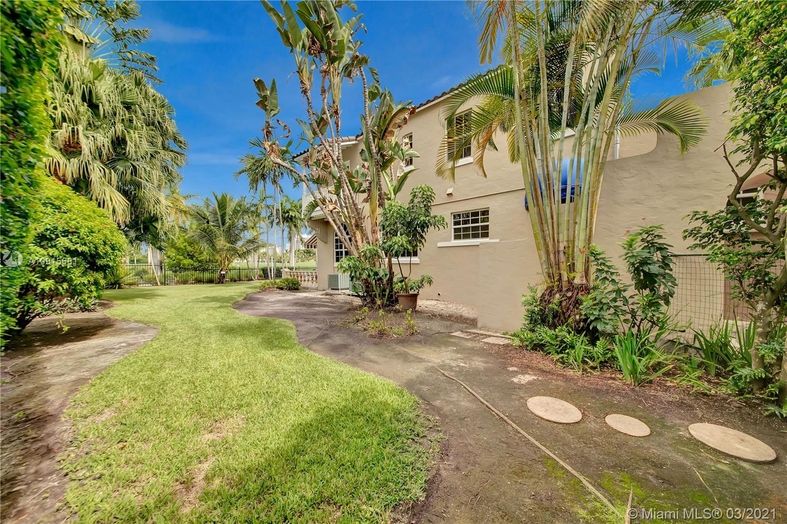 5455 Alton Road Miami Beach, FL 33140 - Photo 6 of 34