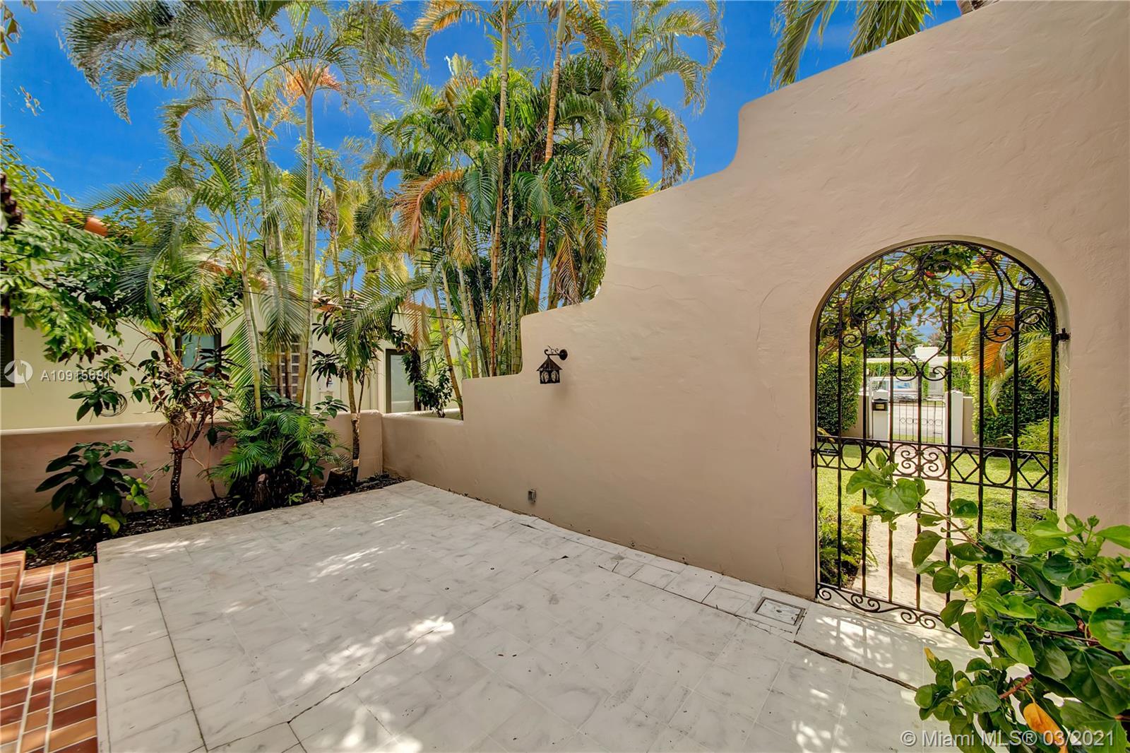 5455 Alton Road Miami Beach, FL 33140 - Photo 7 of 34