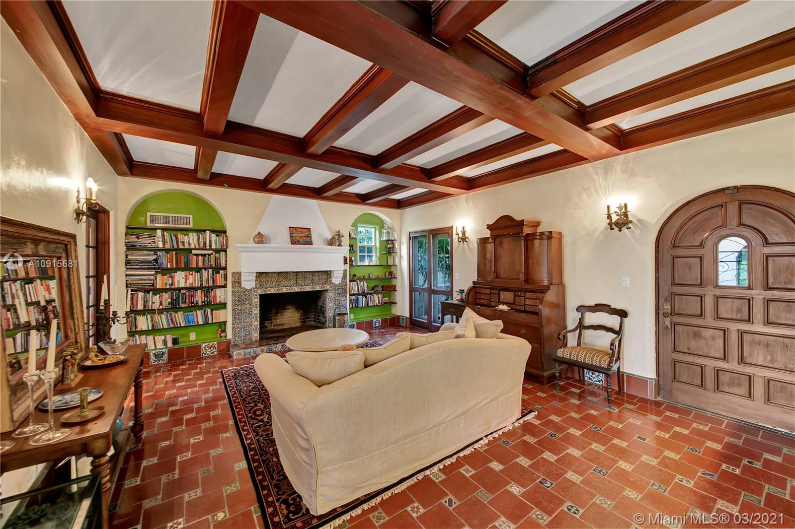 5455 Alton Road Miami Beach, FL 33140 - Photo 10 of 34