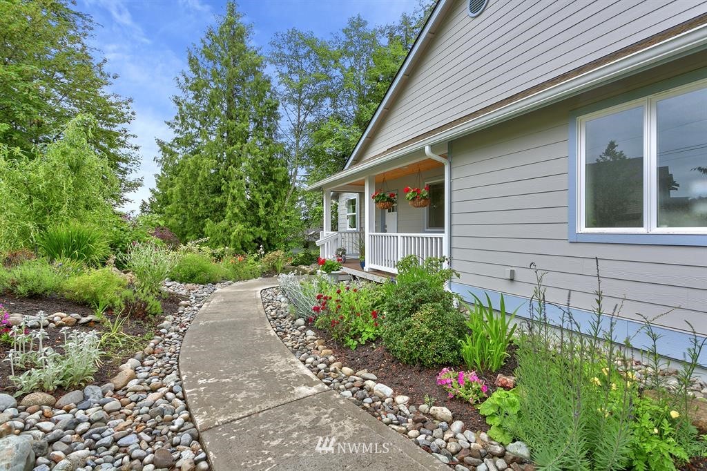 110 224th Street Southeast Bothell, WA 98021 - Photo 2 of 20