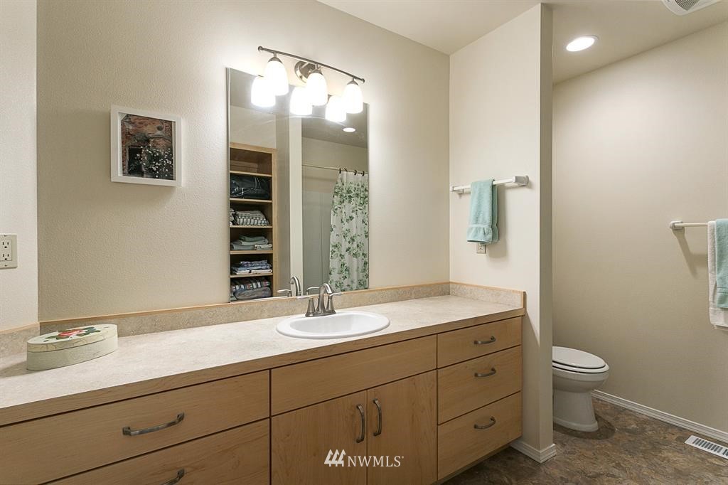 110 224th Street Southeast Bothell, WA 98021 - Photo 16 of 20