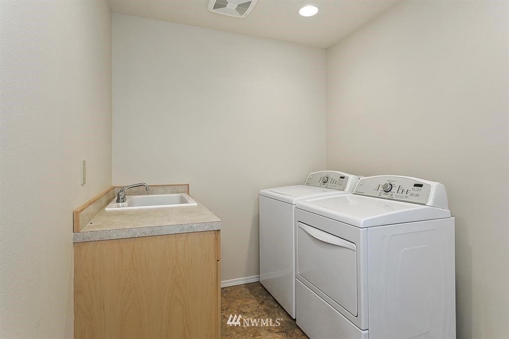 110 224th Street Southeast Bothell, WA 98021 - Photo 17 of 20