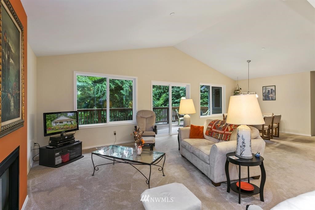 110 224th Street Southeast Bothell, WA 98021 - Photo 7 of 20