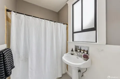 $1,995,000 | 119-121 16th Avenue, San Francisco, CA 94118