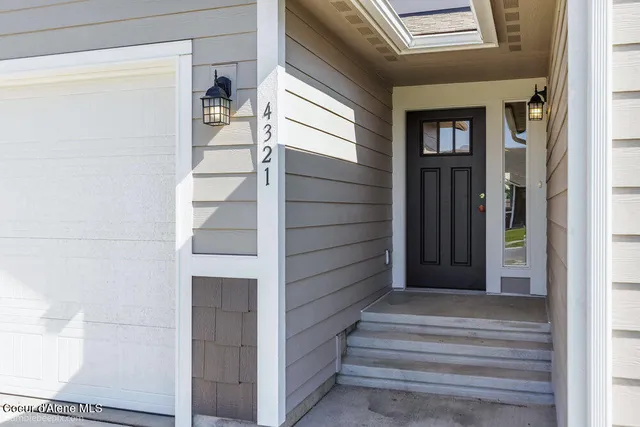 $559,900 | 4321 North Arrowleaf Loop, Post Falls, ID 83854