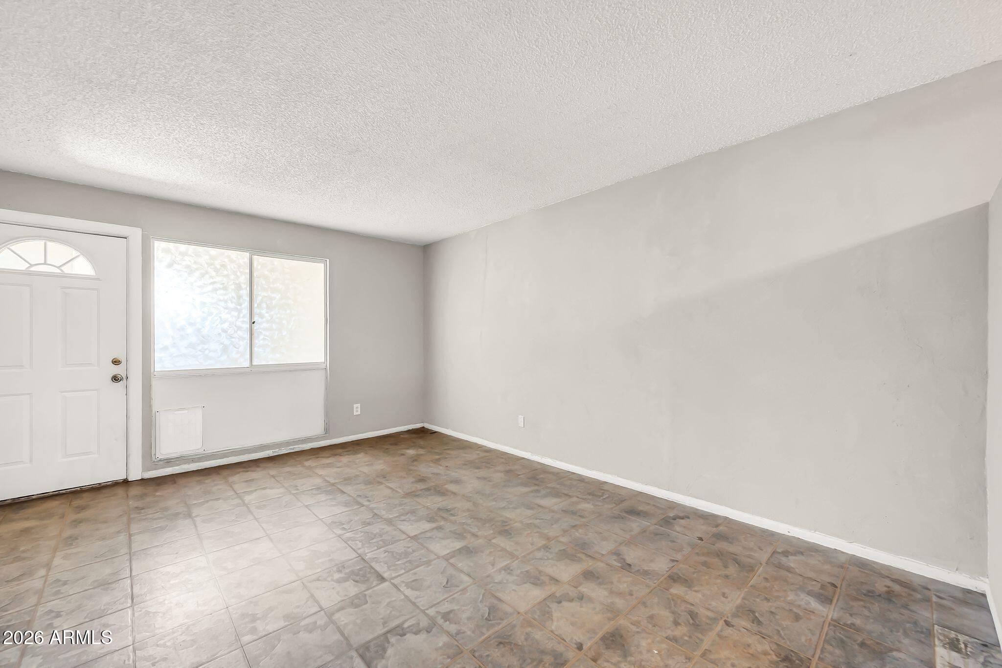 830 South Dobson Road, Unit 53 Mesa, AZ 85202 - Photo 3 of 25 Entry/Living Area