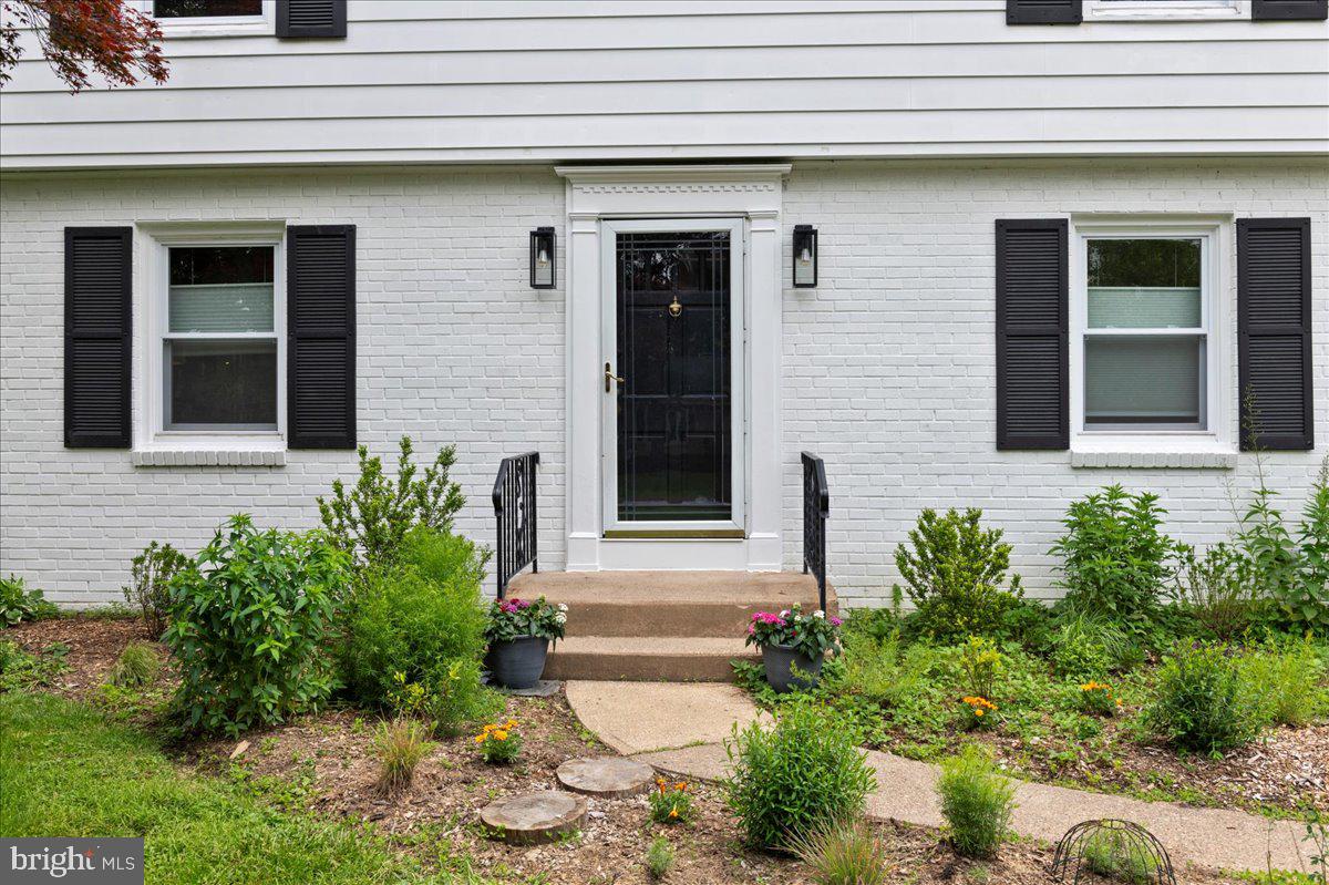 1708 Wrightfield Road Yardley, PA 19067 - Photo 4 of 41 a front view of a house with garden