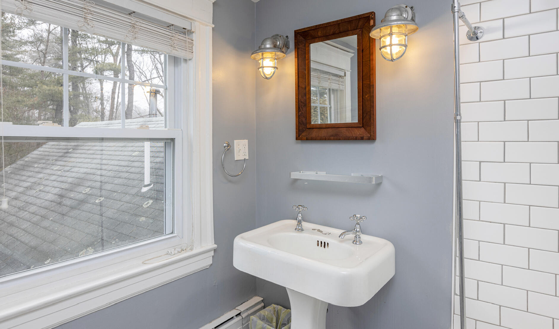 2 Hammond Road Falmouth, ME 04105 - Photo 50 of 66 2nd bath