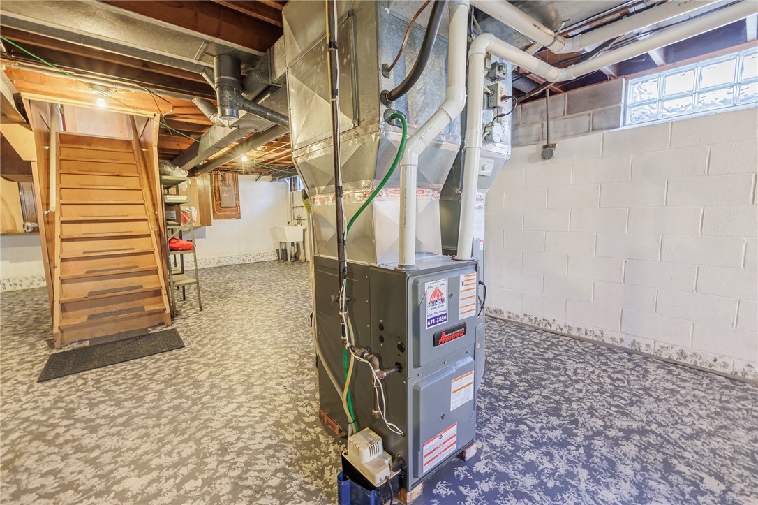 918 Copper Kettle Road Webster, NY 14580 - Photo 25 of 30 Furnace & Aprilaire Humidifier (installed in 2017)